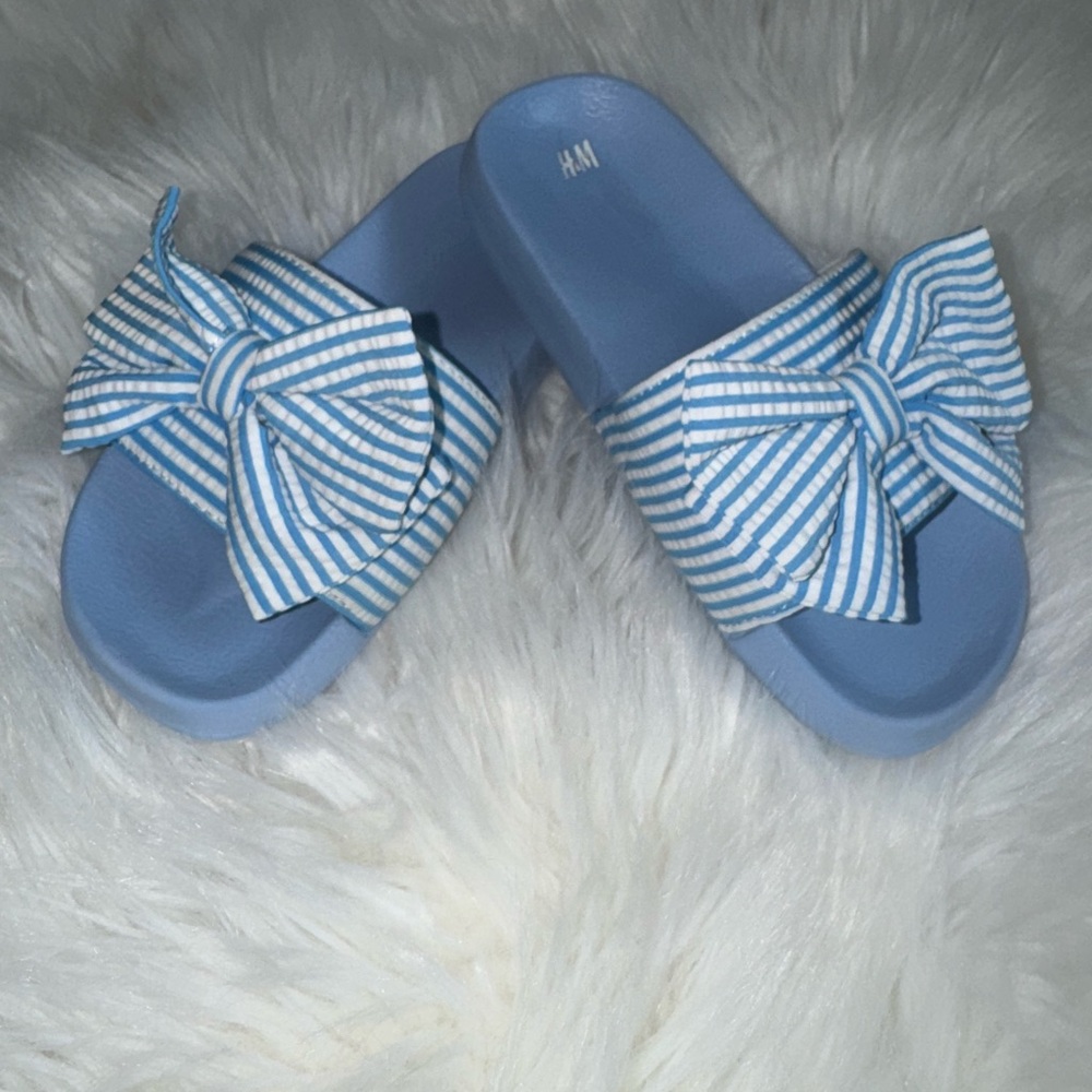 H&M Light Blue Bow Slide Sandals